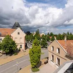 - Eisgrub Hotel apartamentowy 4*