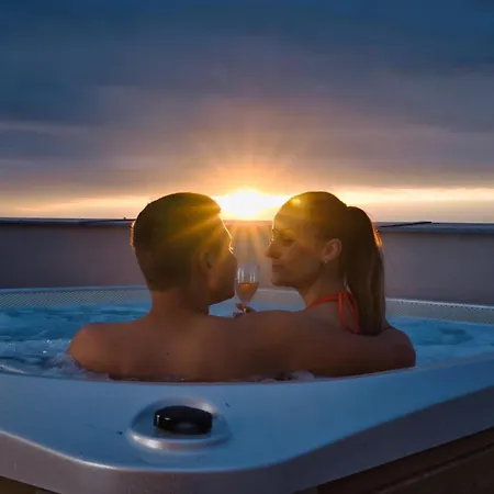 - Eisgrub Aparthotel Lednice