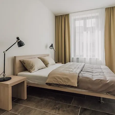 - Eisgrub Aparthotel *