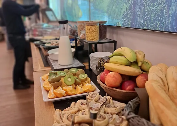 - Eisgrub Апарт-отель 4*